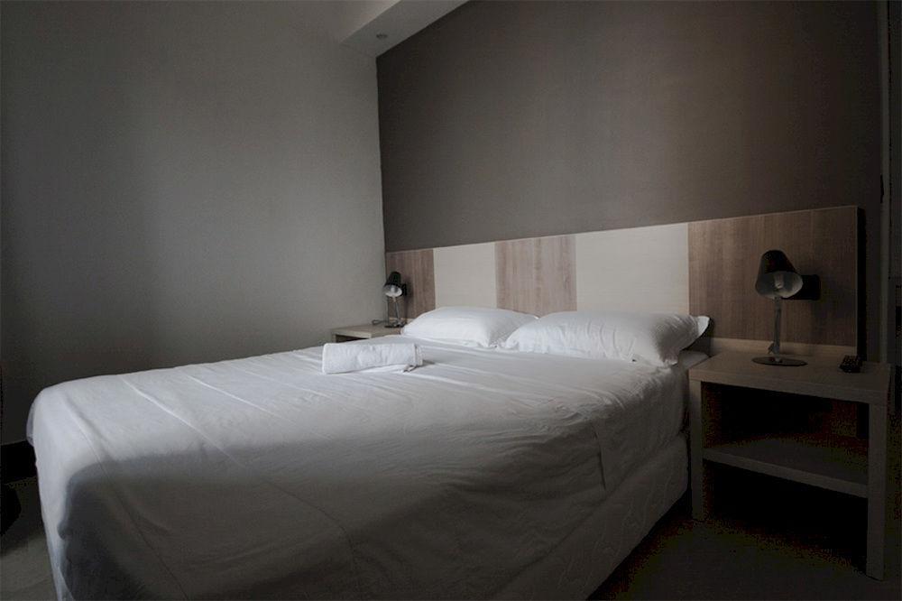 B&B Del Duomo Месина Екстериор снимка
