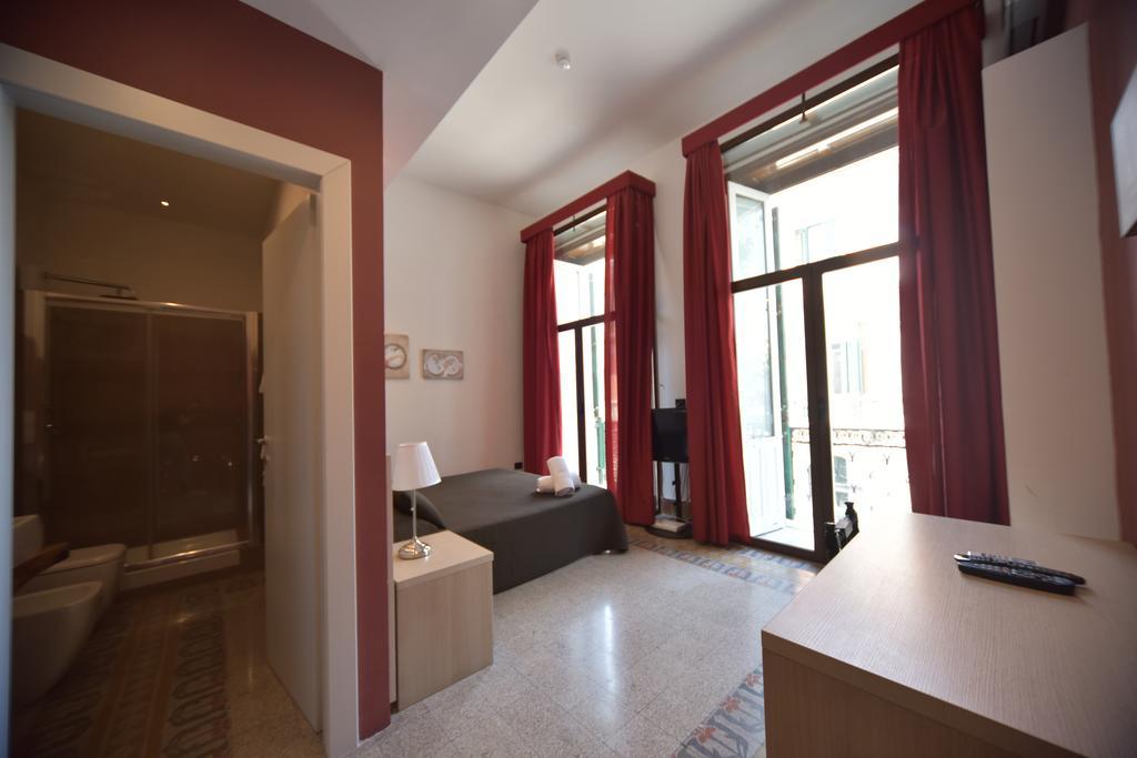 B&B Del Duomo Месина Екстериор снимка
