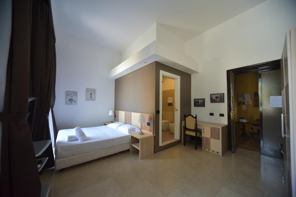 B&B Del Duomo Месина Екстериор снимка