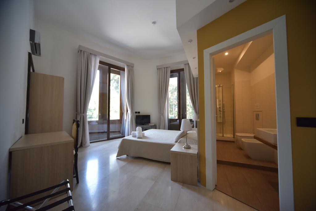 B&B Del Duomo Месина Екстериор снимка